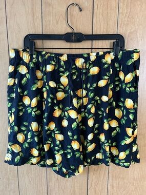 J. Jill Black Lemon-Print Pull On Shorts with Pockets